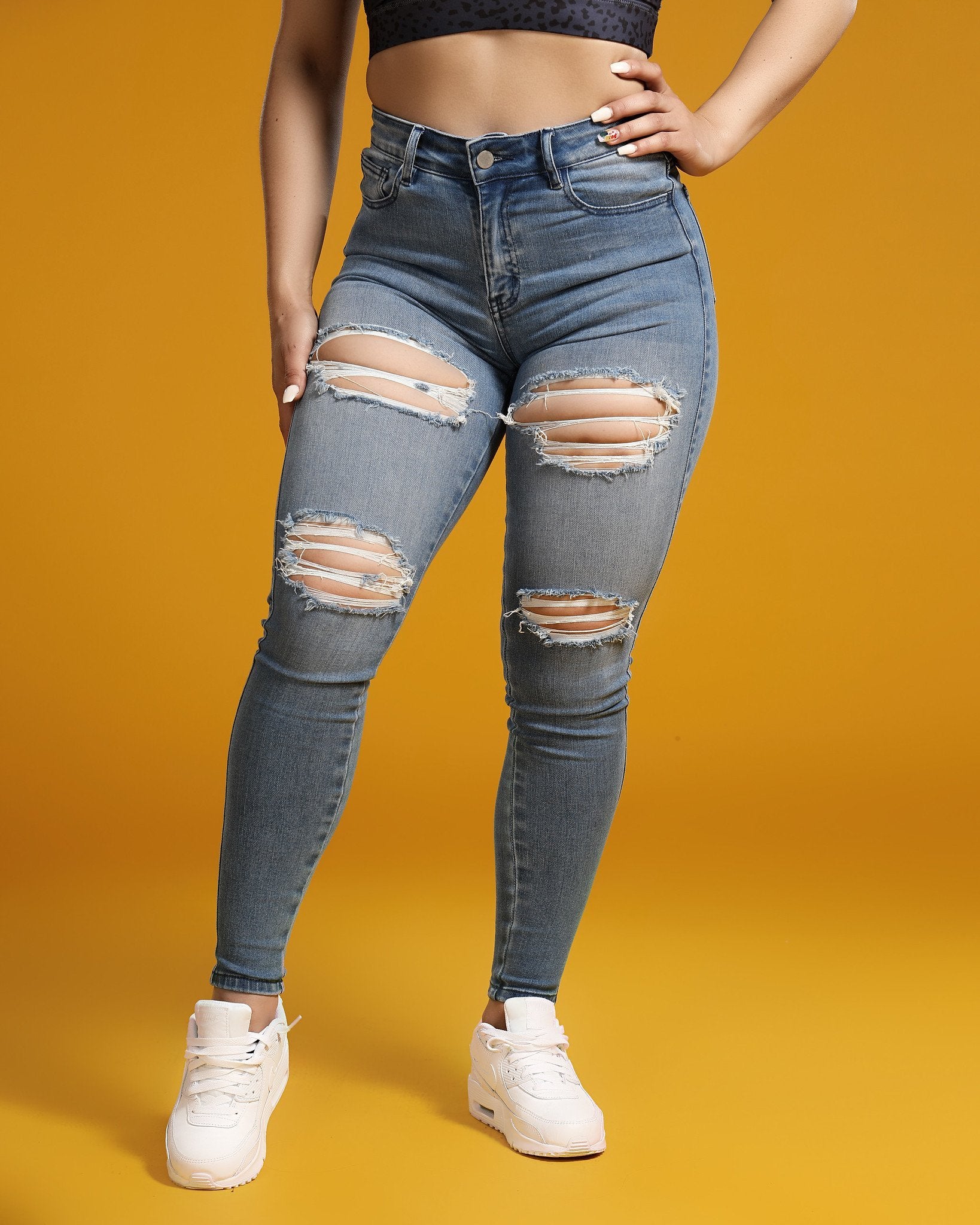 Ripped High Waisted Canela Fitjeans - Arctic Light Blue - CanelaFitness