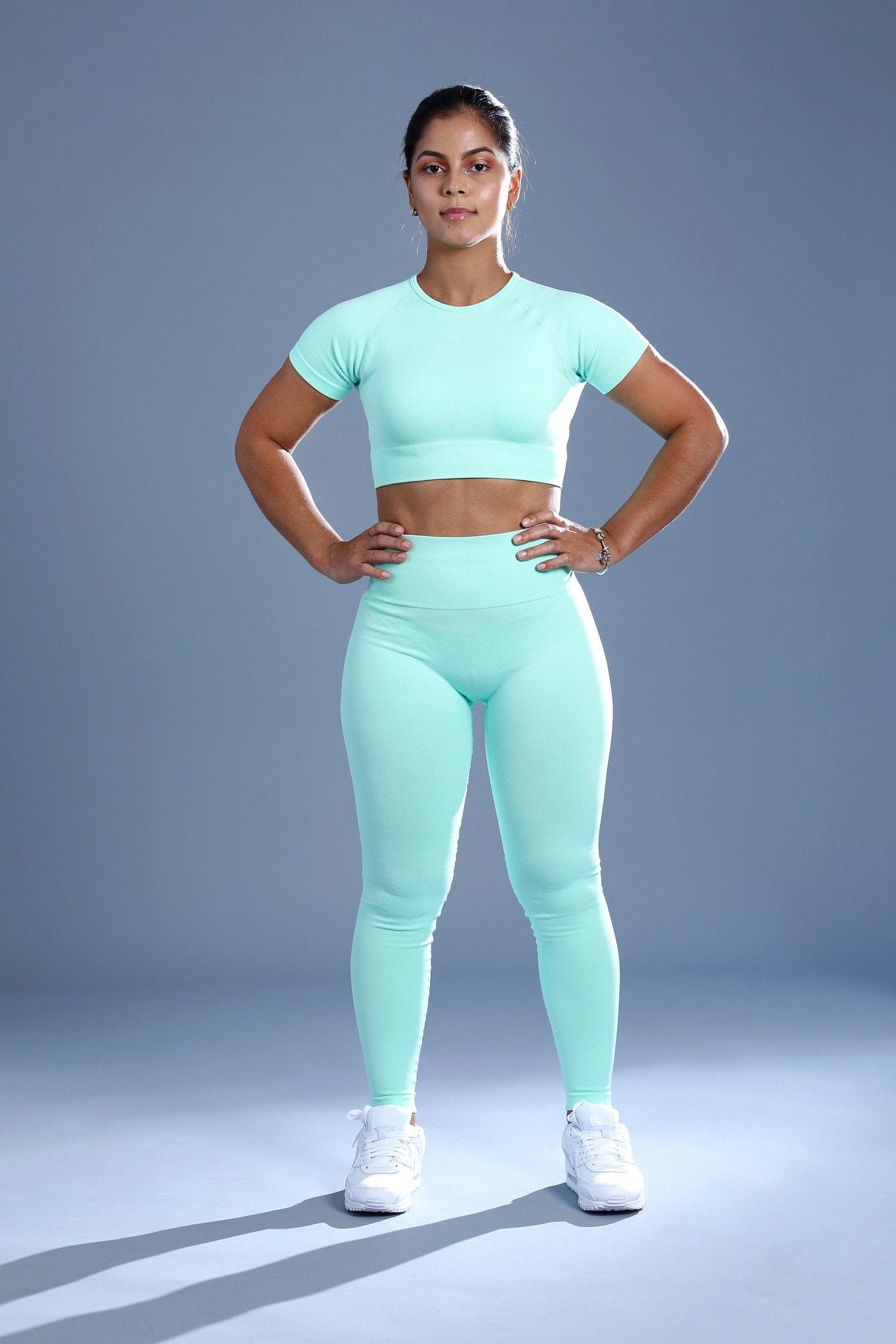 SEAMLESS CROP TOP - MINT GREEN - CanelaFitness